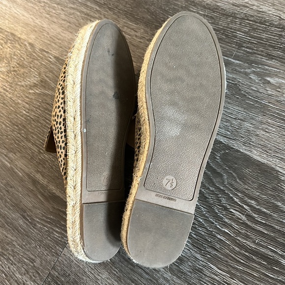 Universal Thread shoes - Picture 4 of 4